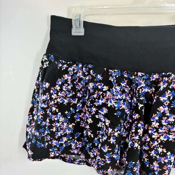 Express Women's Floral Print Shorts Size S Rayon Cotton Spandex - Picture 2 of 6